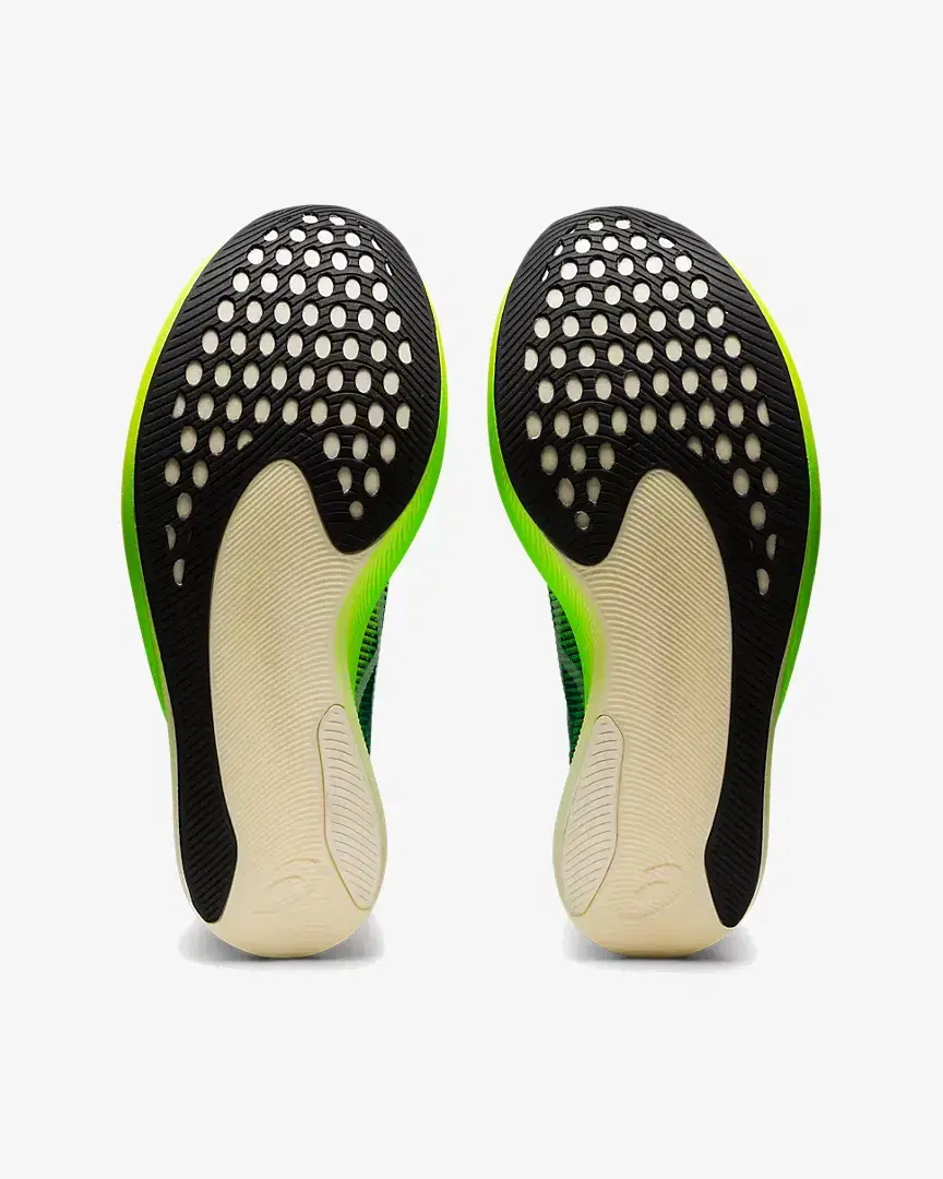 Asics Metaspeed Sky + M - 1013A115-300 (2) au meilleur prix !