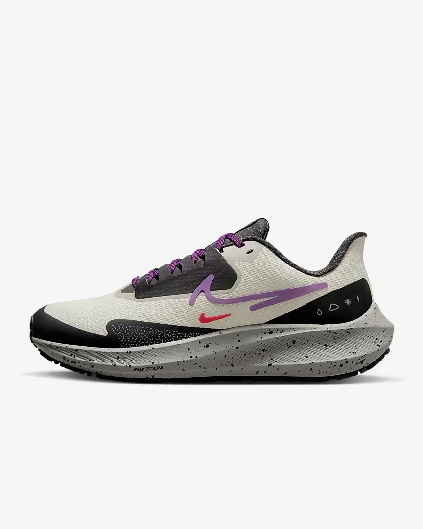 Nike Pegasus 39 Shield W - DO7626-003 (0) au meilleur prix !