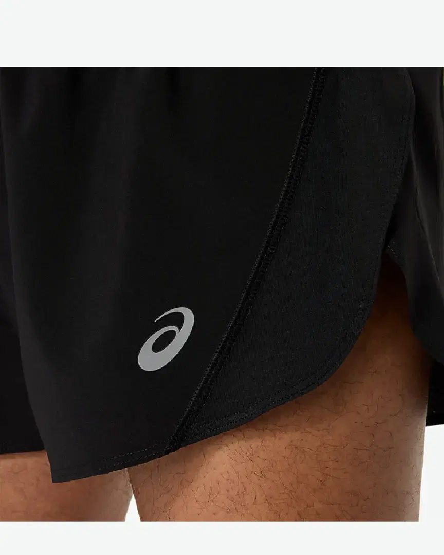Asics Core Split Short M - 2011D222-001 (3) au meilleur prix !