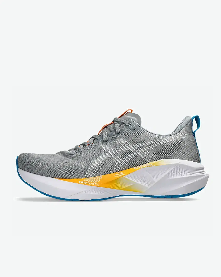 Asics Novablast 5 M - Men (3) au meilleur prix !