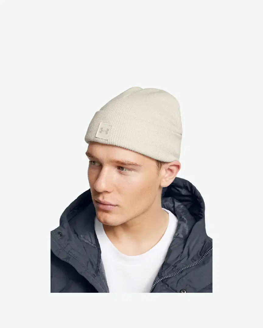 Bonnet Under Armour Ua Halftime Shallow Cuff - 1379990-110 (1) au meilleur prix !