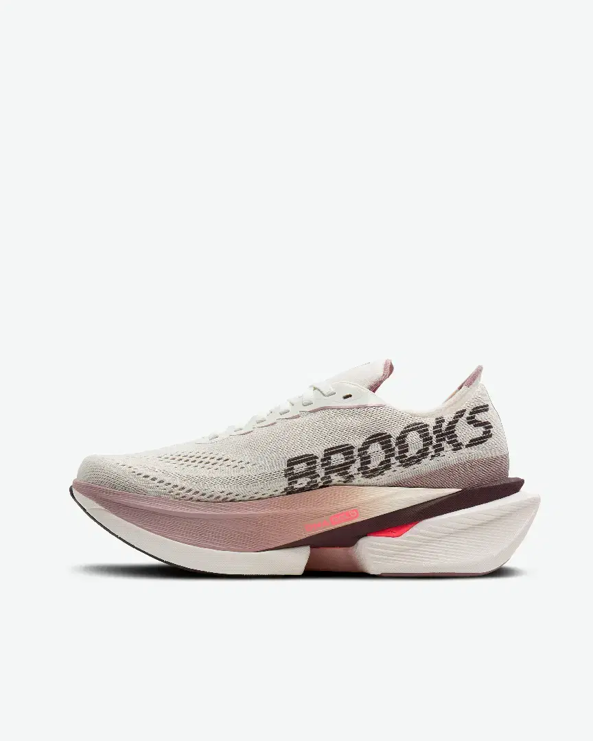 Brooks Hyperion Max 4 W - 1204871B293 (4) au meilleur prix !