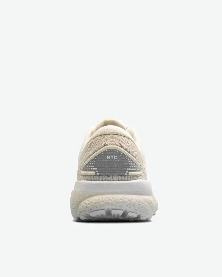 Brooks Saturdays X Ghost 16 M - 1104831D283 (3) au meilleur prix !