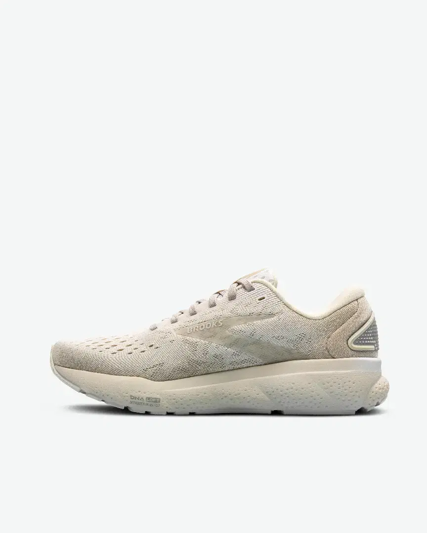 Brooks Saturdays X Ghost 16 M - 1104831D283 (4) au meilleur prix !