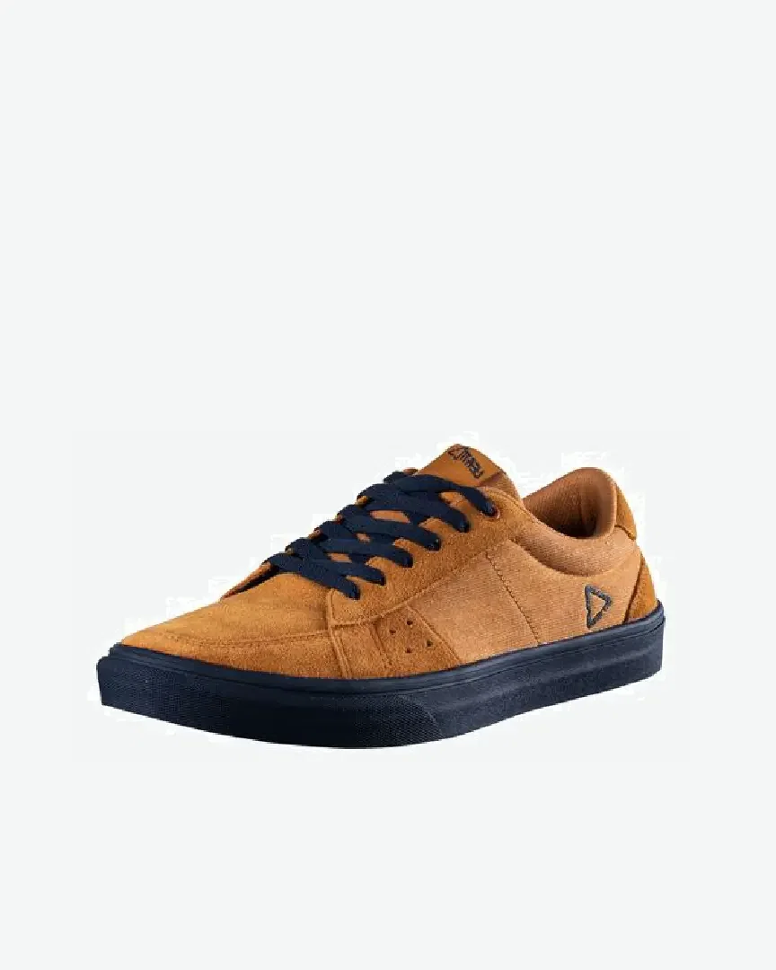 Chaussure 1 0 Plat Rouille