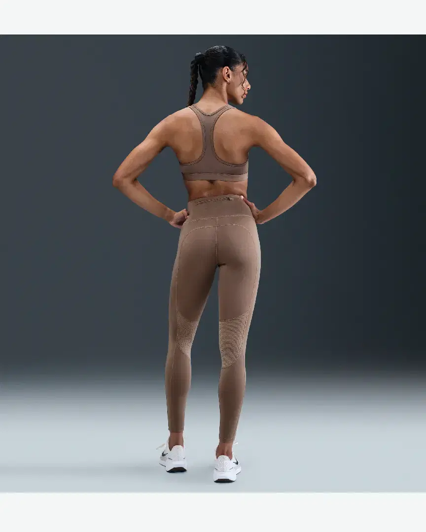 Collant Taille Mi-Haute À Poches Nike Epic Fast W - CZ9240-233 (3) au meilleur prix !