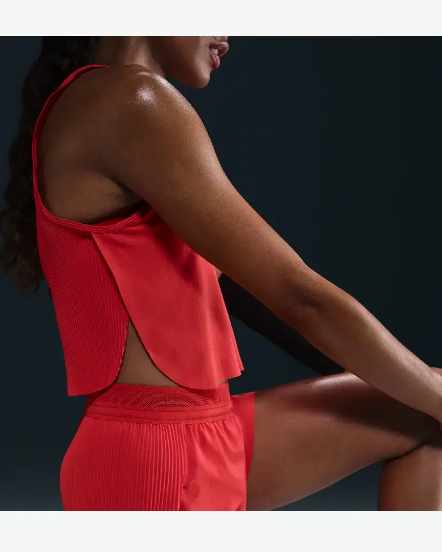 Crop-Top Nike Dri-Fit Adv Aeroswift W - FN2713-696 (1) au meilleur prix !