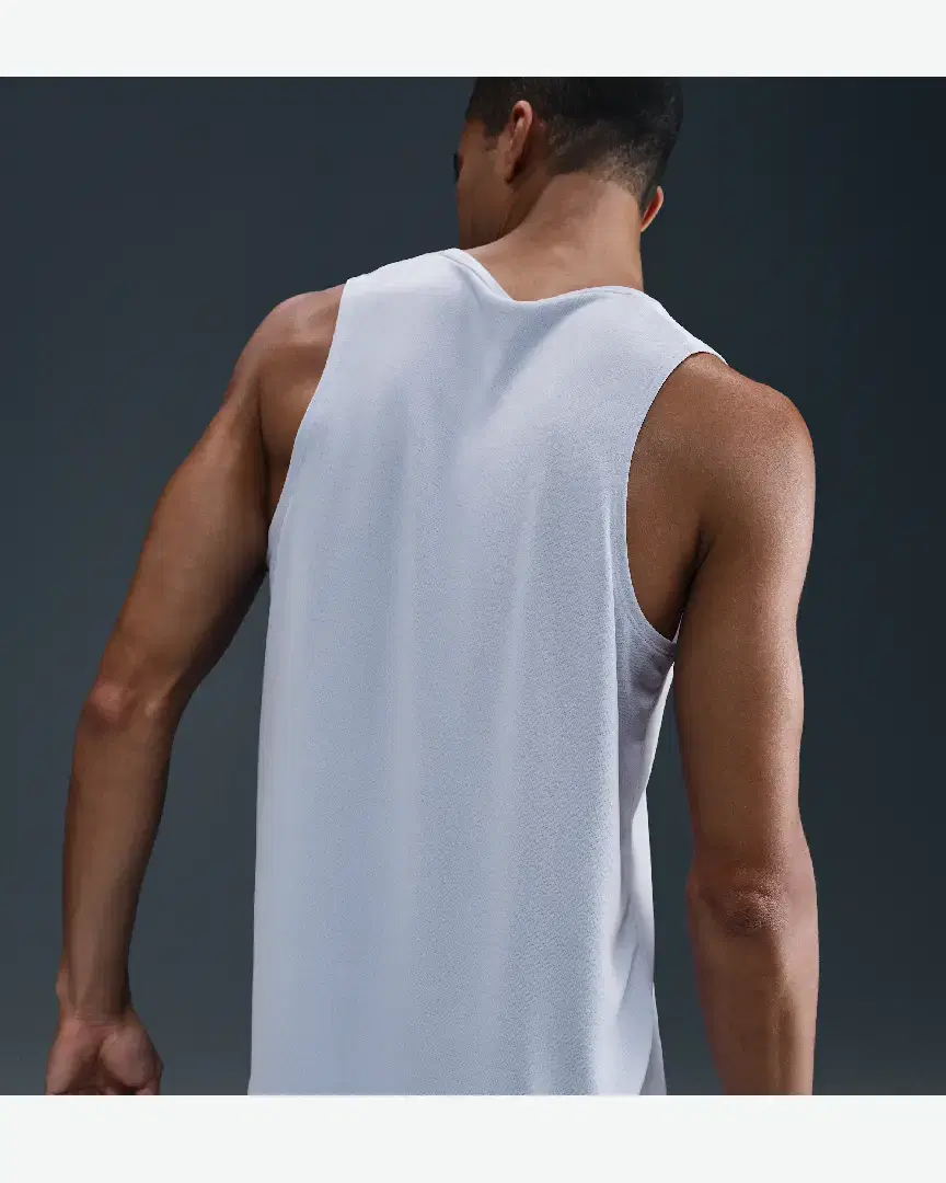 Débardeur Dri-Fit Nike Miler M - DV9321-057 (1) au meilleur prix !