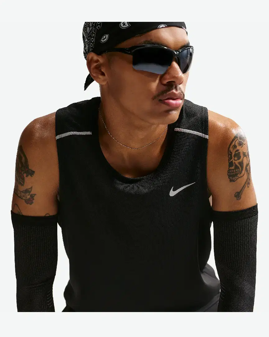 Débardeur Dri-Fit Nike Miler M - IF2018-010 (2) au meilleur prix !