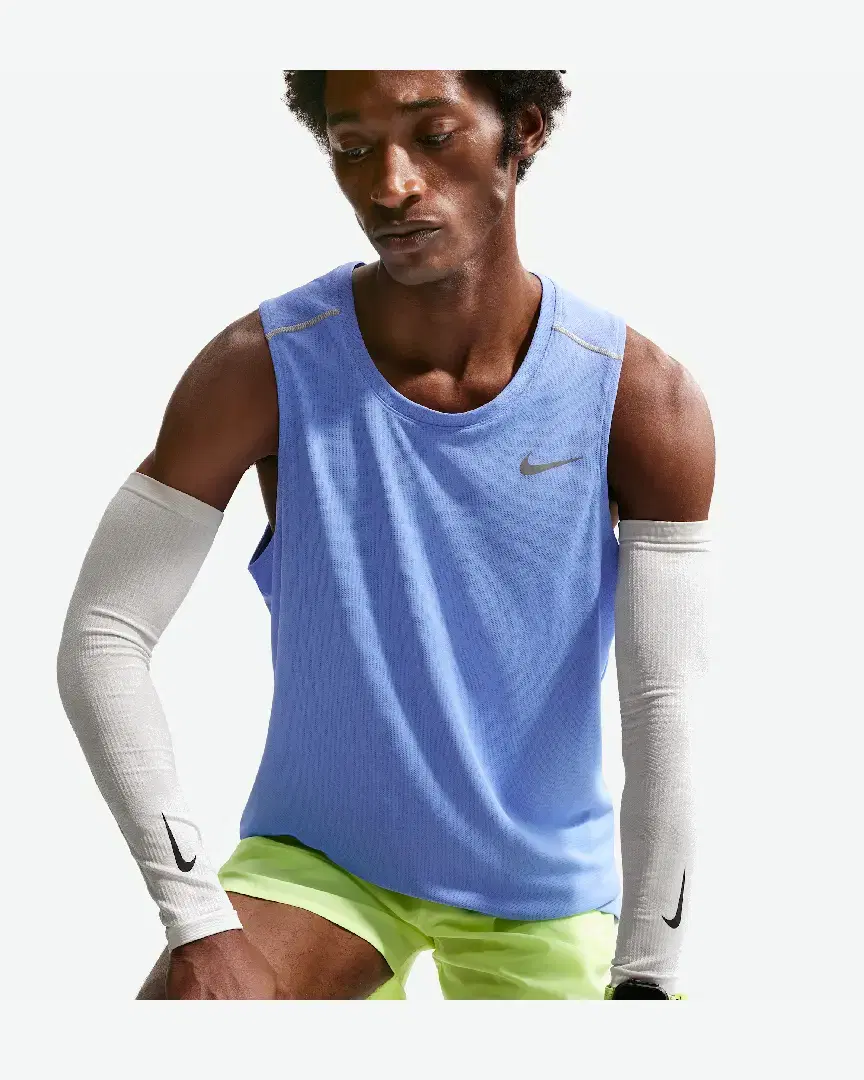 Débardeur Dri-Fit Nike Miler M - IF2018-494 (2) au meilleur prix !