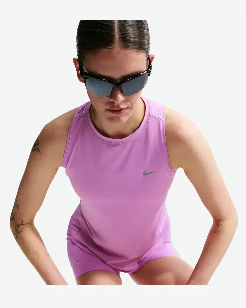 Débardeur Dri-Fit Nike Swift W - HQ0620-503 (2) au meilleur prix !