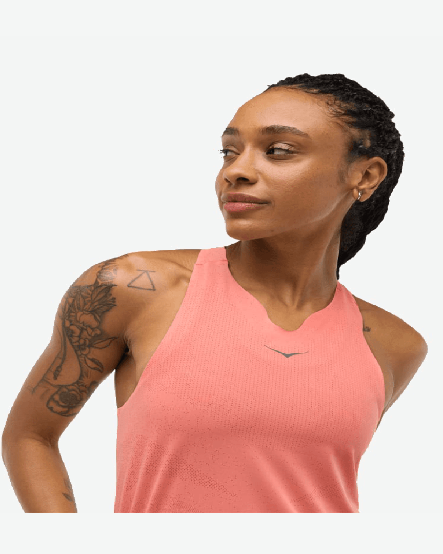 Hoka Débardeur Race Day W - 1164153-GFR (3) au meilleur prix !