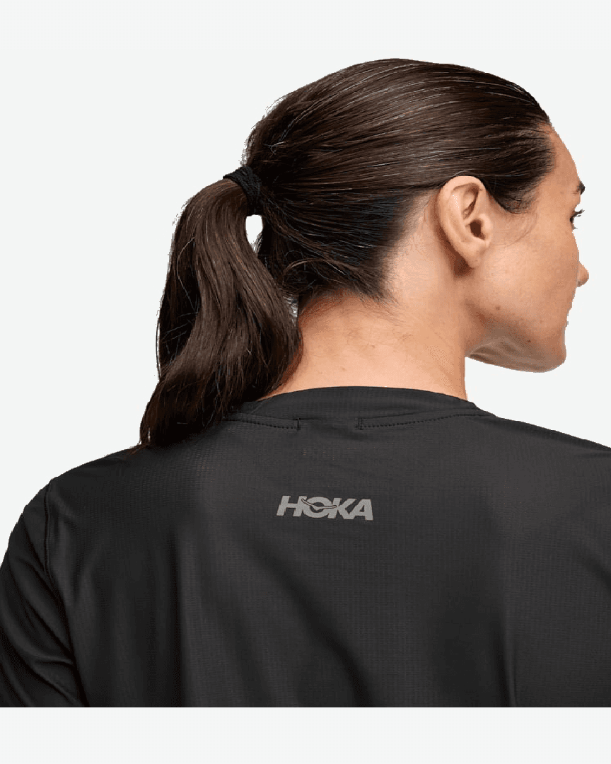 Hoka Haut À Manches Courtes Airolite 2 W - 1175774-BLK (4) au meilleur prix !