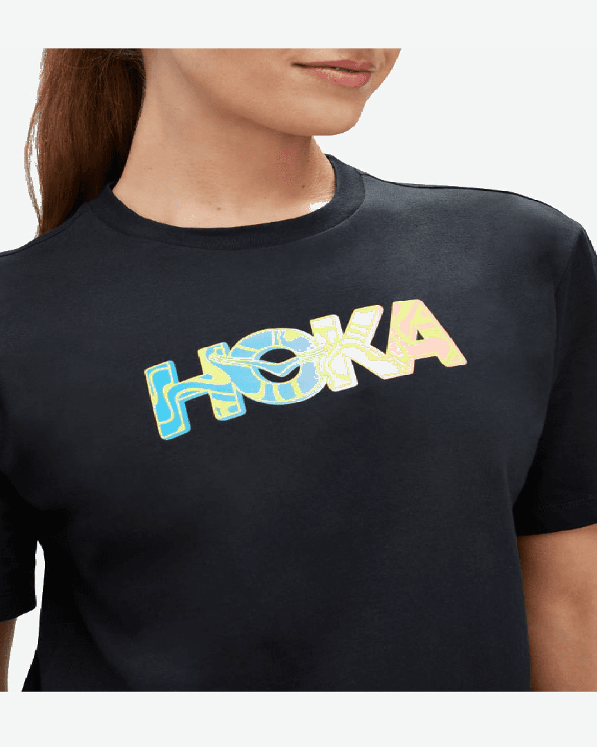 Hoka Haut À Manches Courtes Logo Topo W - 1153374-BLK (4) au meilleur prix !