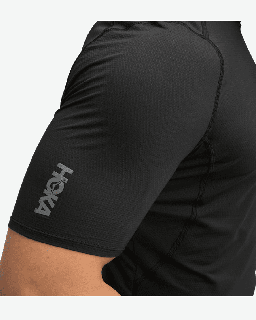 Hoka Haut À Manches Courtes Skybreeze M - 1170230-BLK (4) au meilleur prix !