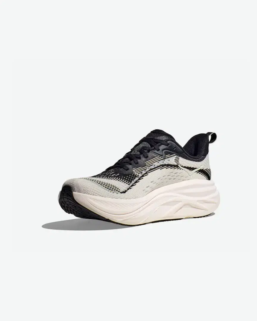 Hoka One One Skyflow W - 1155113-BWHT (2) au meilleur prix !