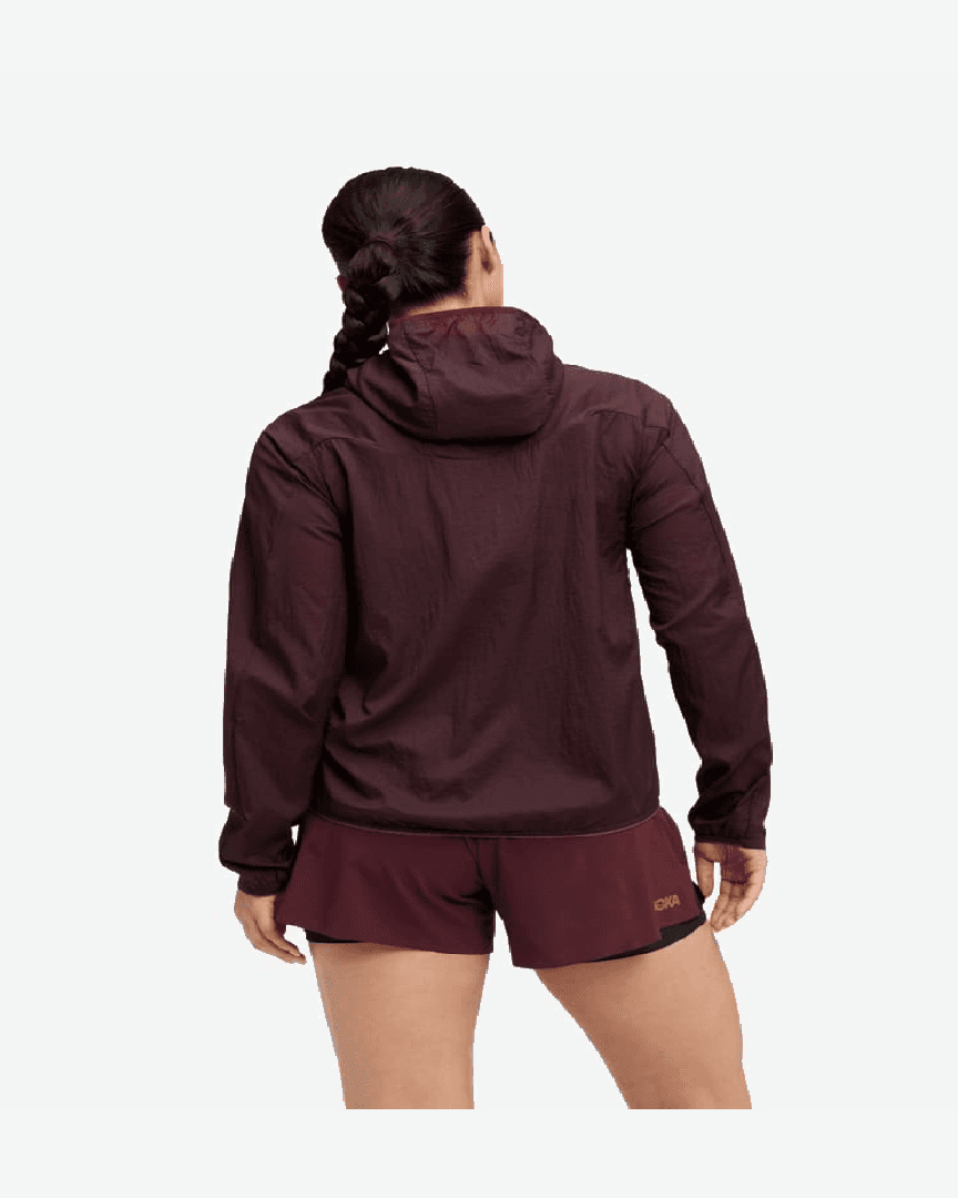 Hoka Veste Skyflow W - 1141671-BKC (1) au meilleur prix !