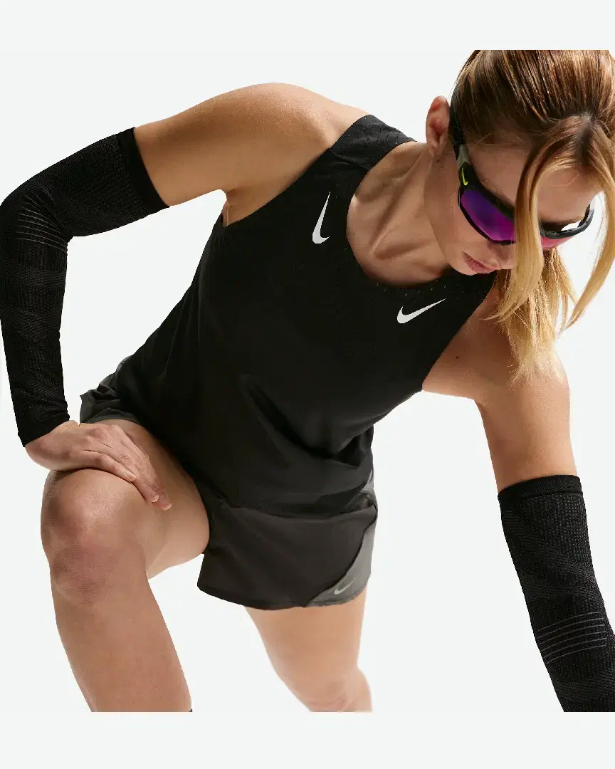 Débardeurs Nike W Nk Arswft Dfadv Singlet W - IF1252-010 (2) au meilleur prix !