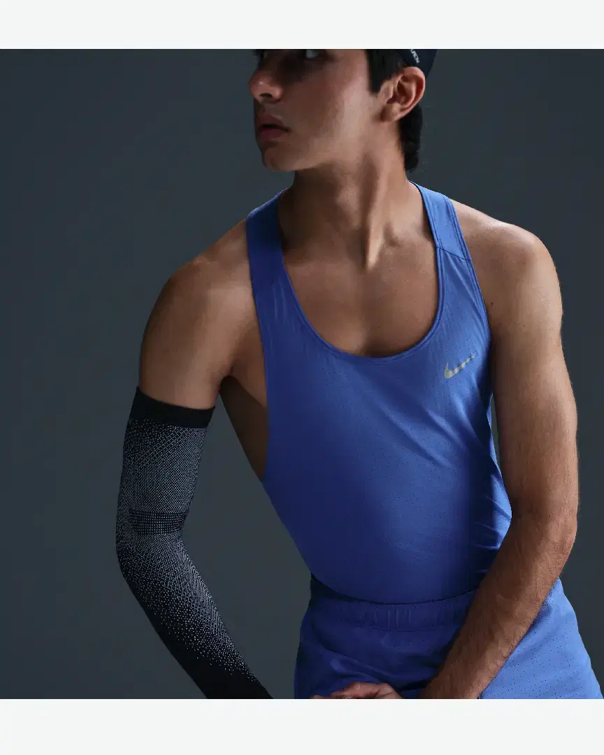 Débardeur Nike Dri-Fit Fast M - FN4229-411 (2) au meilleur prix !