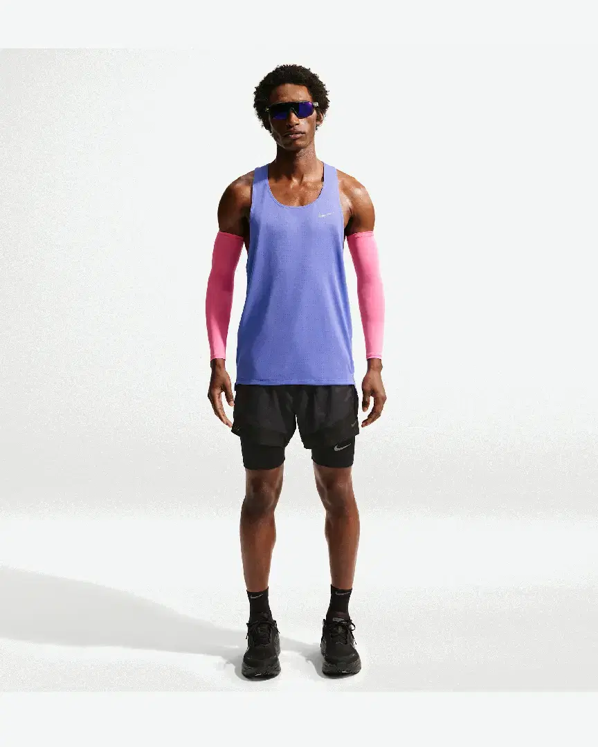 Débardeur Nike Dri-Fit Fast M - FN4229-570 (3) au meilleur prix !