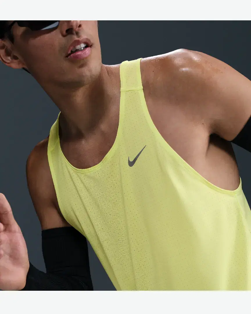 Débardeur Nike Dri-Fit Fast M - FN4229-736 (2) au meilleur prix !