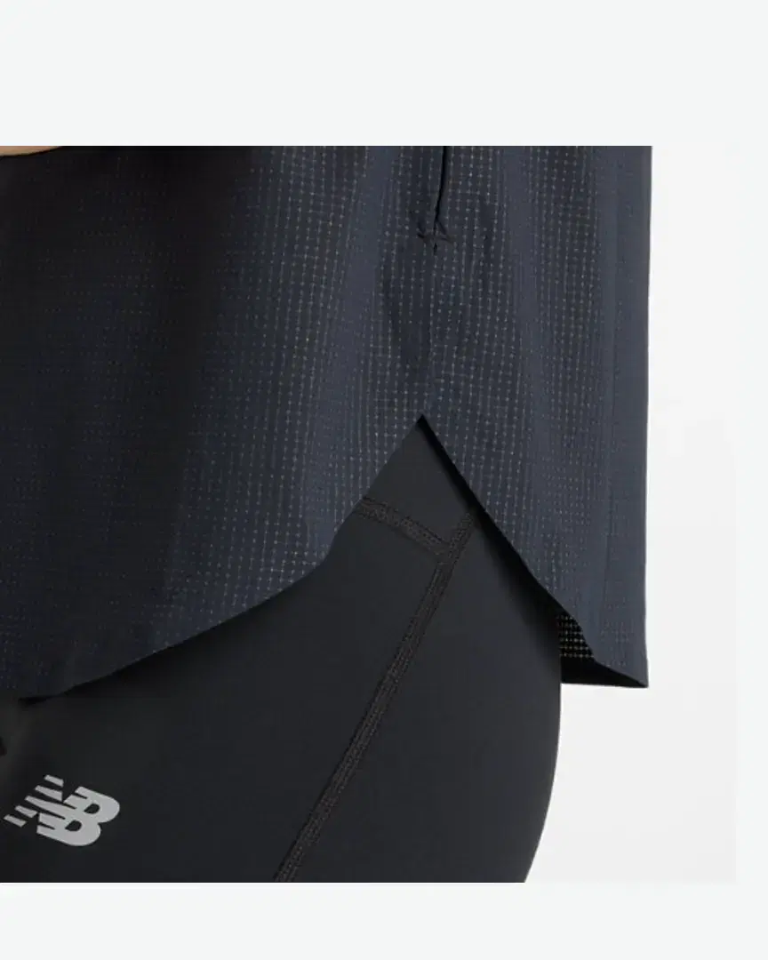 New Balance Race Day Ultra Light T-Shirt W - WT51227BK (1) au meilleur prix !