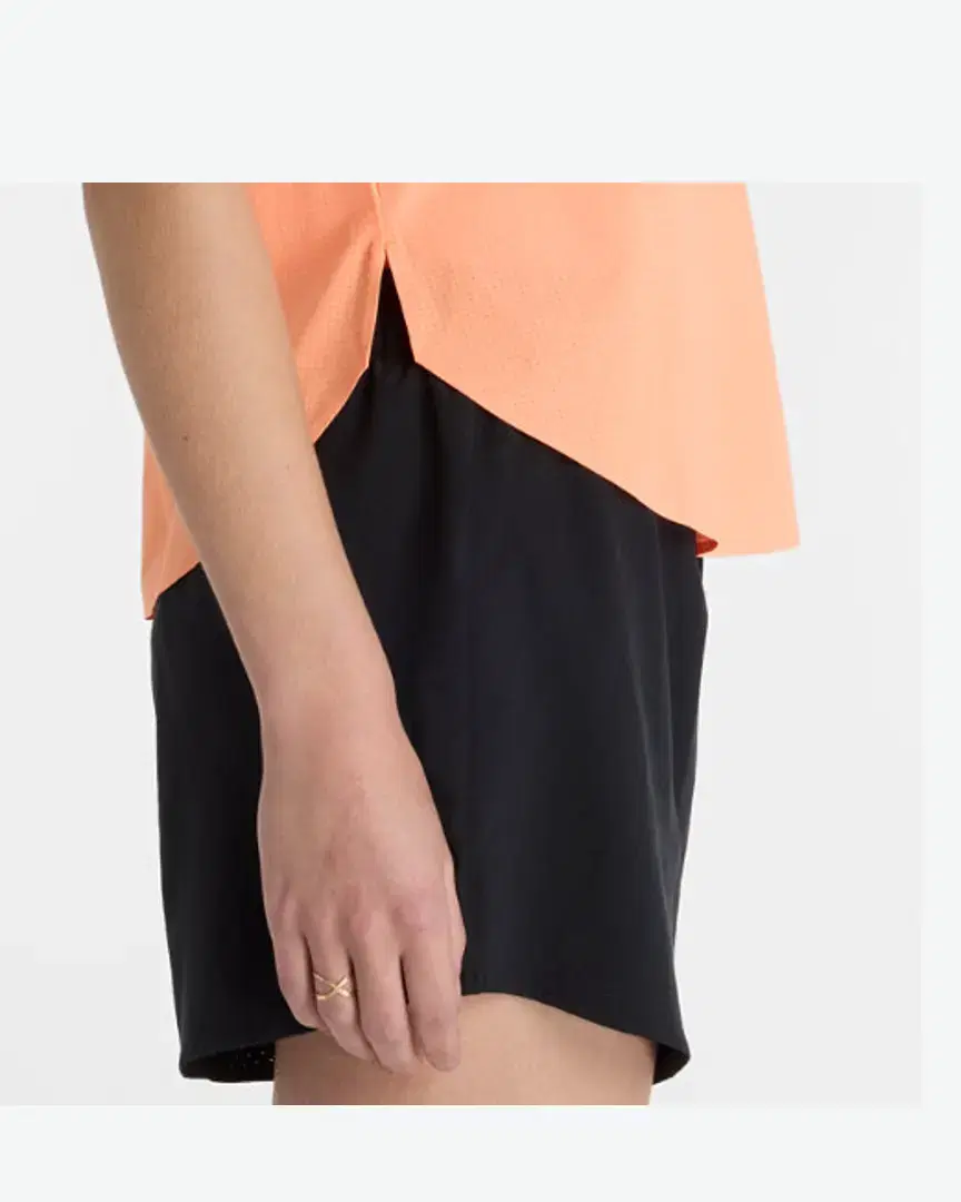 New Balance Race Day Ultra Light T-Shirt W - WT51227HMO (4) au meilleur prix !