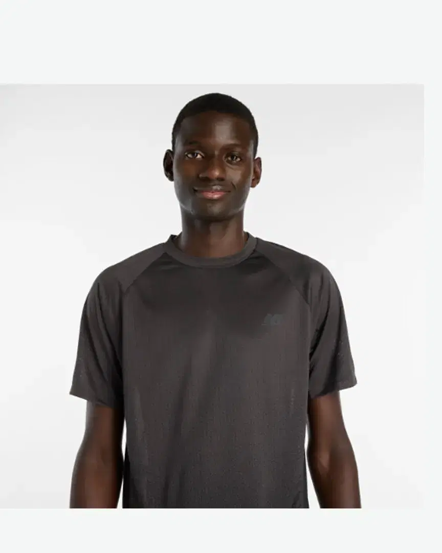 New Balance Viz-Tech Run T-Shirt M - MT61O0TKBK (2) au meilleur prix !