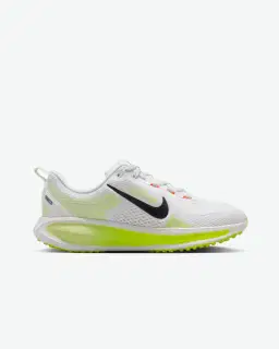 nike vomero 18 pour ado – 3/4