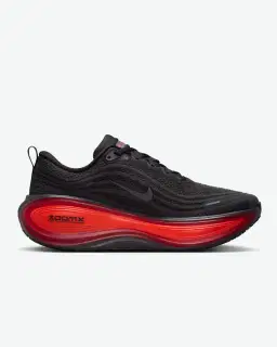 Nike Vomero Plus Homme – 3/4