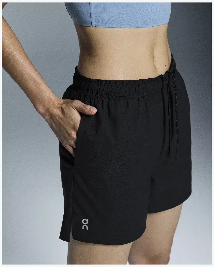 On Running 5Cm Core Shorts W - 1WF11050553 (3) au meilleur prix !