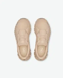 On Running Cloud 6 Femme – 2/5