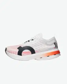 On Cloudboom Strike Femme – 1/5