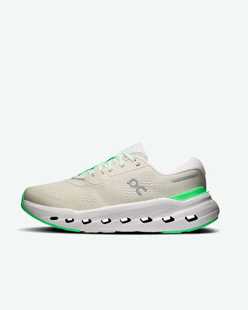On Running Cloudrunner 3 Wide Femme