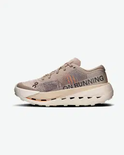 On Running Cloudultra Pro Femme – 4/5