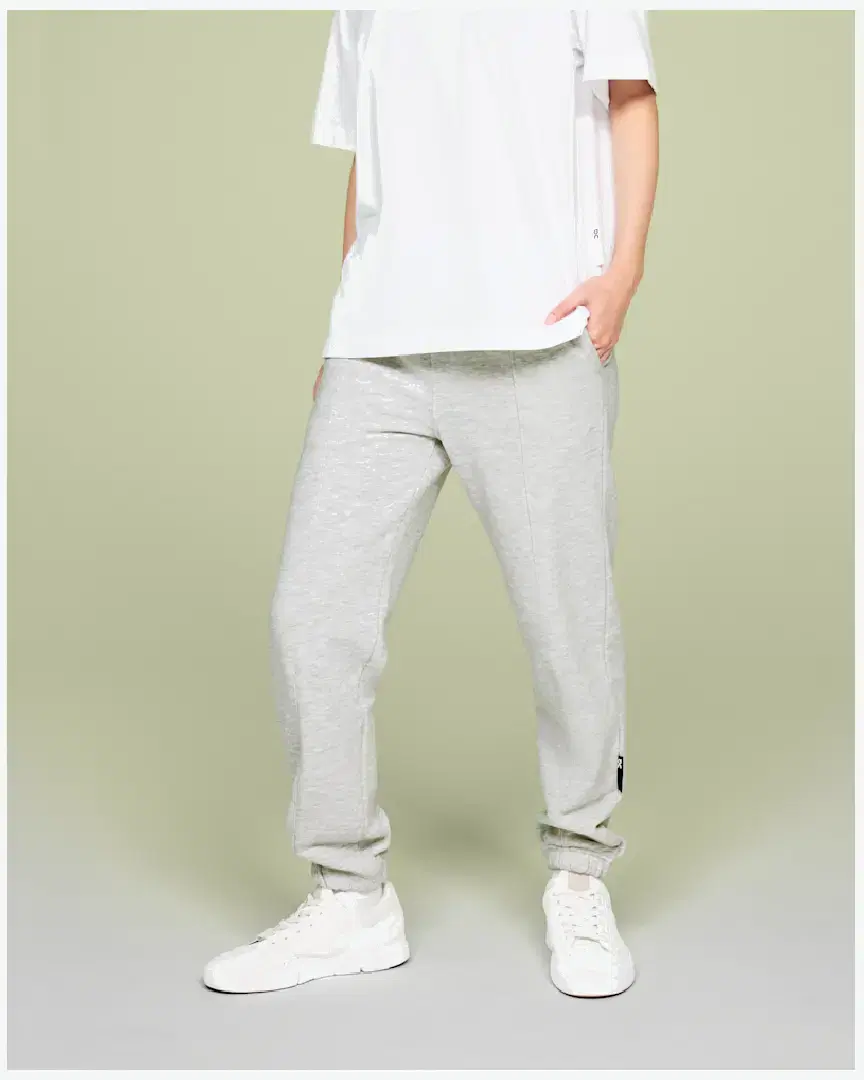 On Running Club Pants W - 1WE10051756 (1) au meilleur prix !