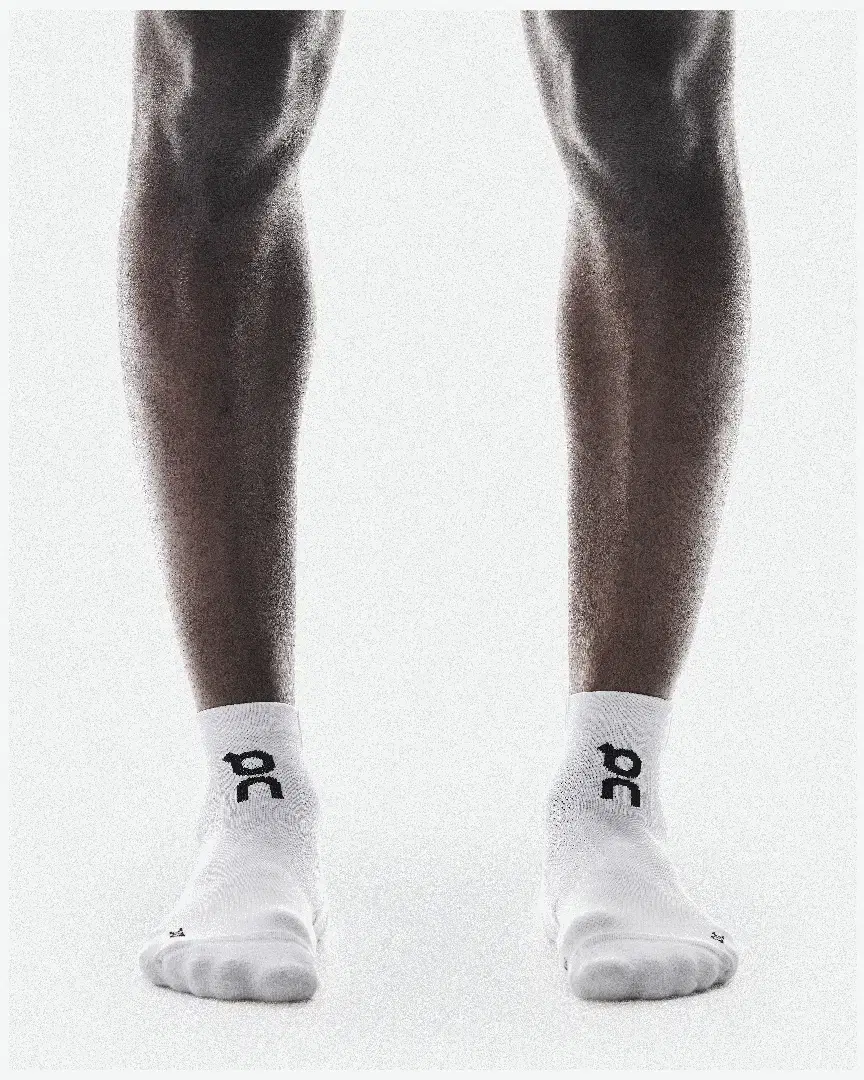 On Running Core Run Sock Mid 2P - 2UF10070561 (0) au meilleur prix !