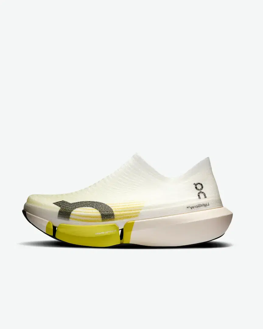 On Running Lightspray Cloudboom Strike 2 - Unisex (28) au meilleur prix !