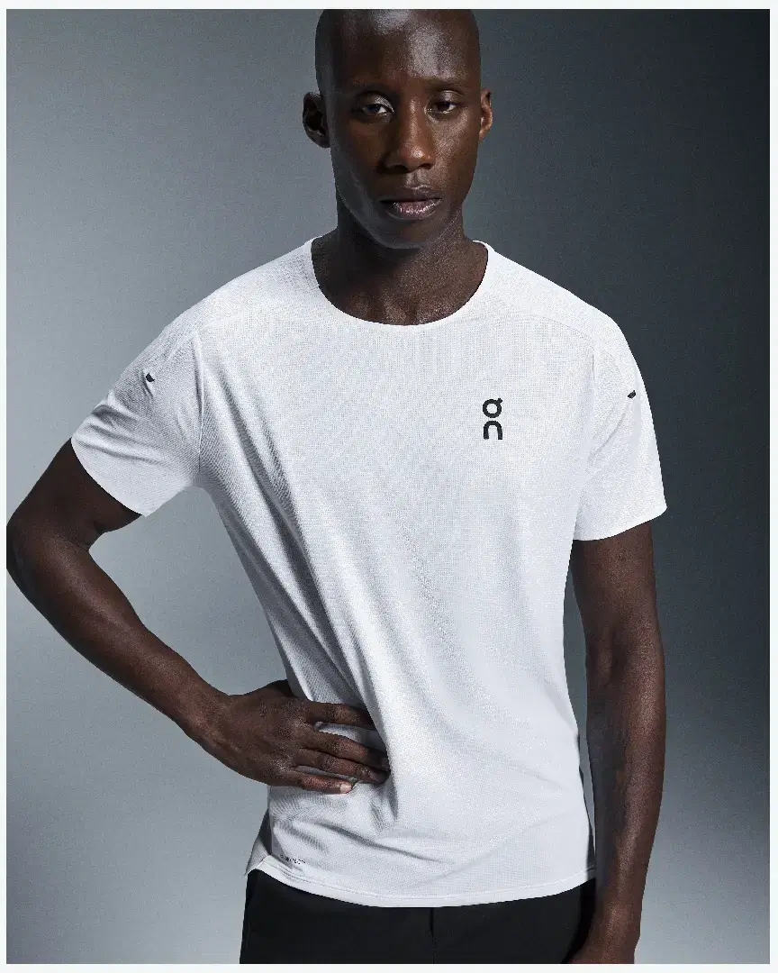 Tee-Shirt On Running Performance-T M - 1ME10232993 (2) au meilleur prix !