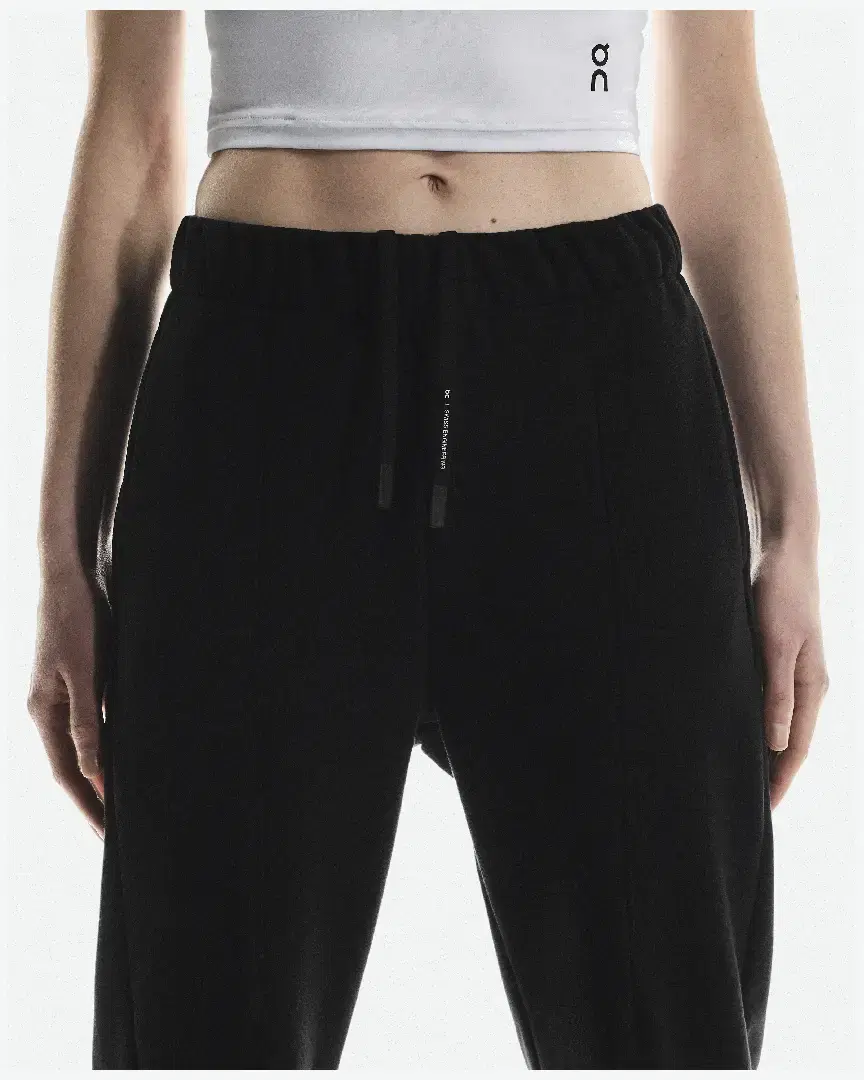 On Running Track Pants W - 1WE11980553 (4) au meilleur prix !