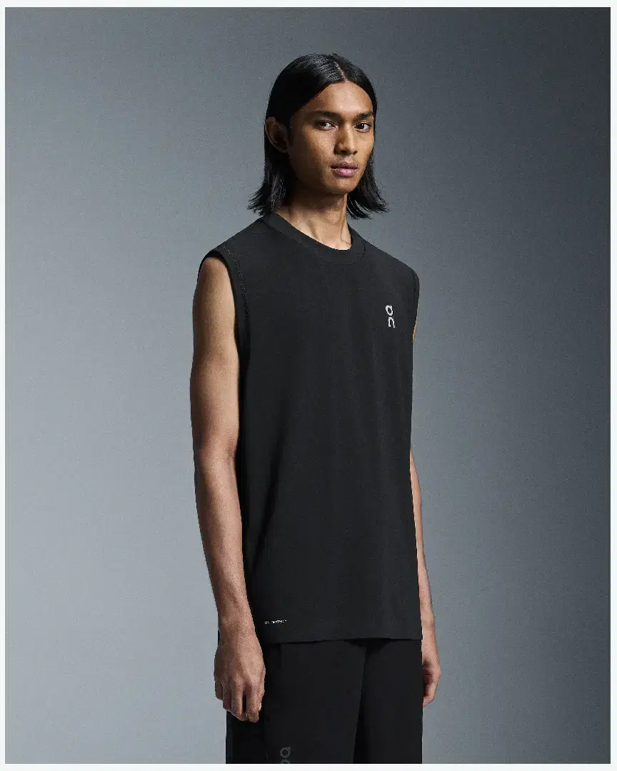 On Running Train Tank Top M - 1MF11800553 (2) au meilleur prix !