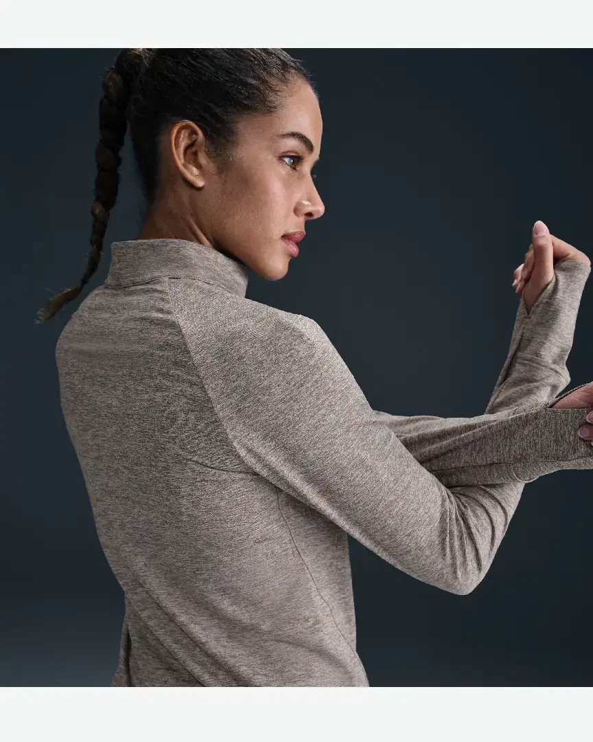 Pull 1/4 Zip Anti-Uv Dri-Fit Nike Swift W - HQ0499-233 (1) au meilleur prix !