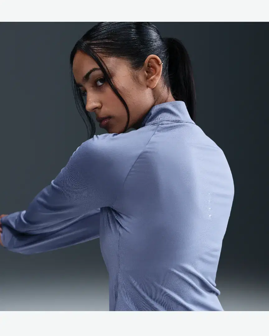 Pull 1/4 Zip Anti-Uv Dri-Fit Nike Swift W - HQ0499-499 (1) au meilleur prix !