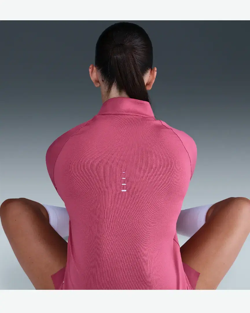 Pull 1/4 Zip Anti-Uv Dri-Fit Nike Swift W - HQ0499-634 (1) au meilleur prix !