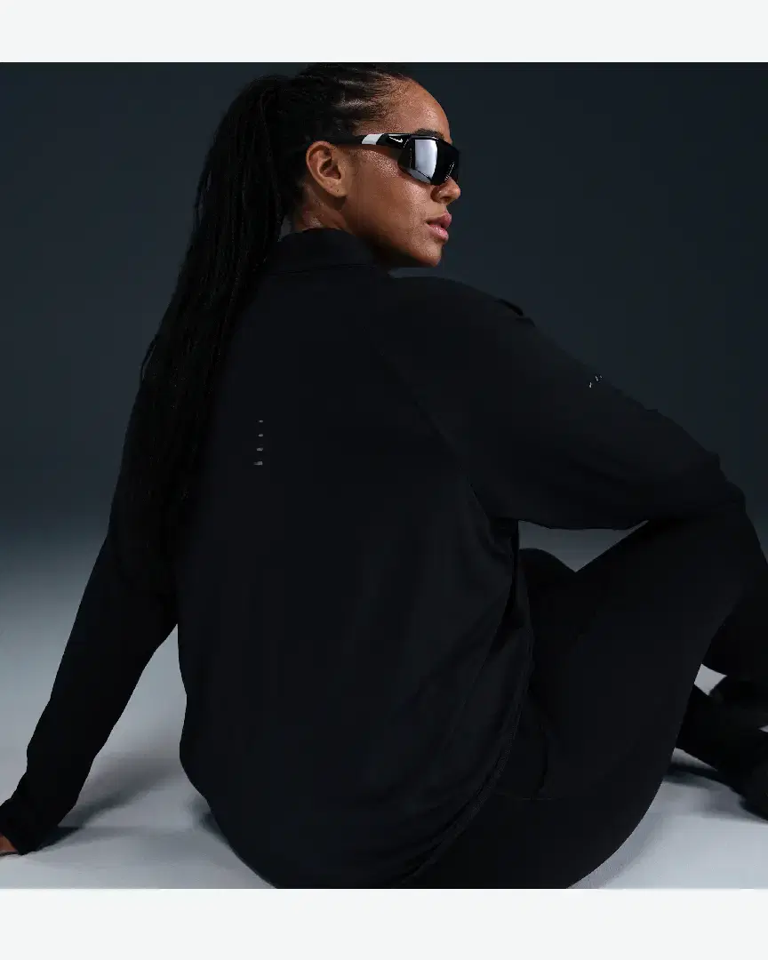 Pull 1/4 Zip Anti-Uv Dri-Fit Nike Swift W - HQ0501-010 (1) au meilleur prix !