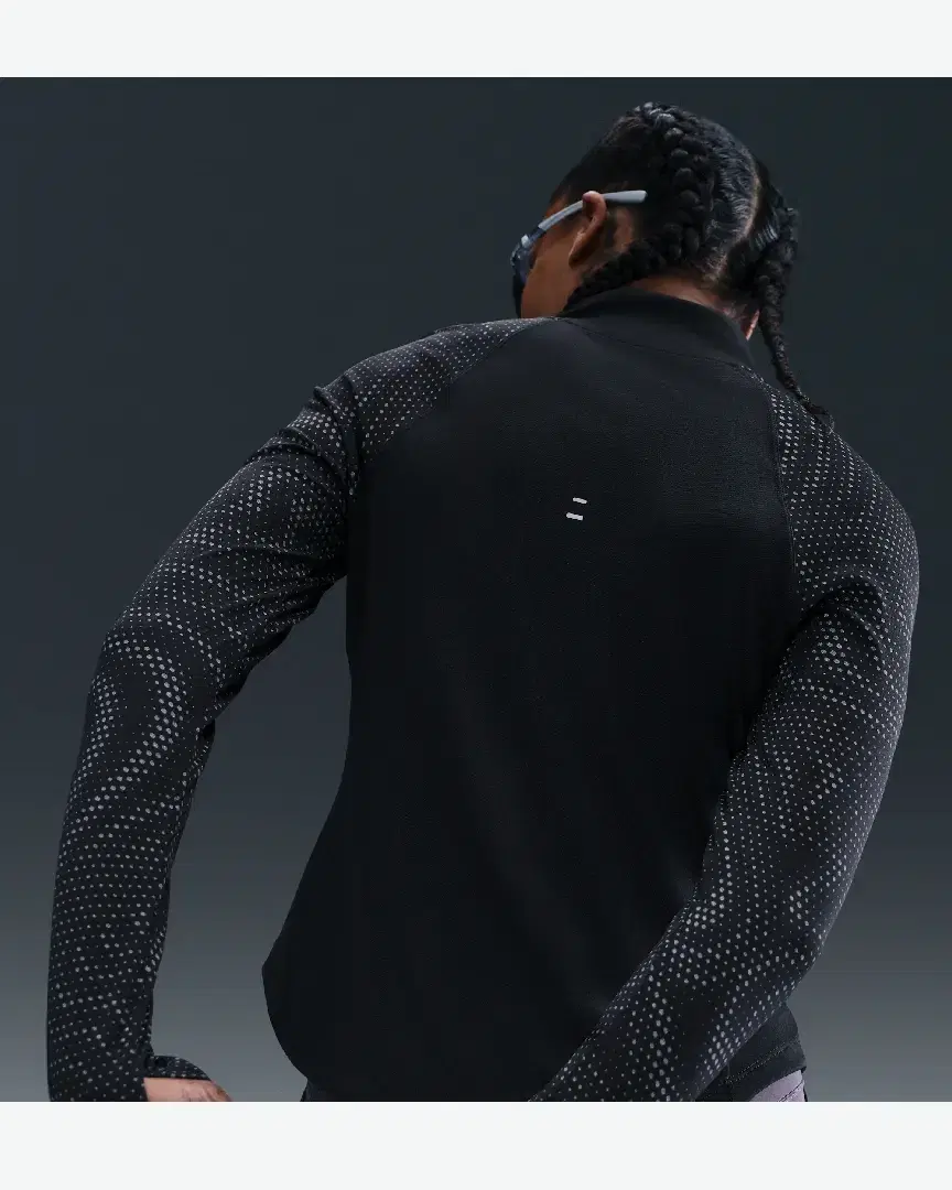 Pull 1/4 Zip Dri-Fit Nike Tempo W - HV2996-010 (1) au meilleur prix !