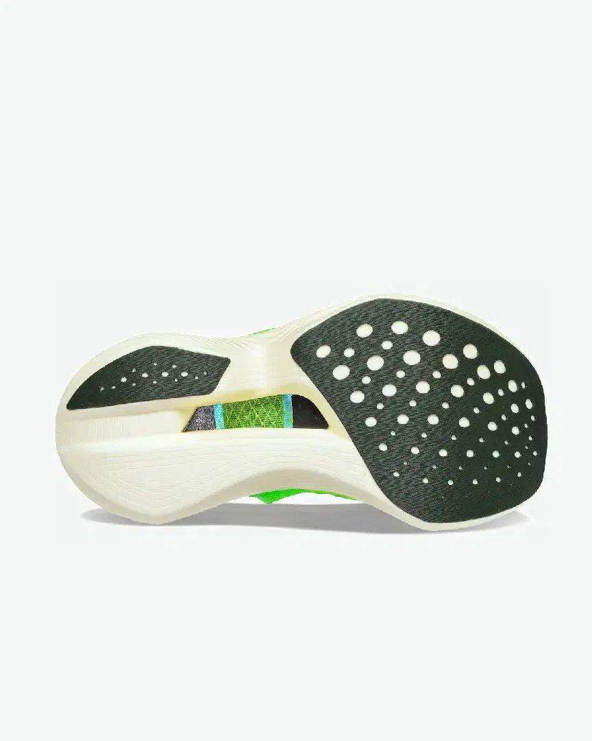 Saucony Endorphin Elite W - S10768-30 (5) au meilleur prix !