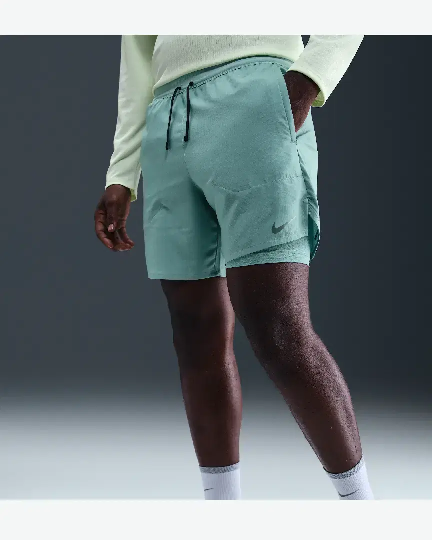 Short 2-En-1 18 Cm Dri-Fit Nike Stride M - DM4759-017 (1) au meilleur prix !