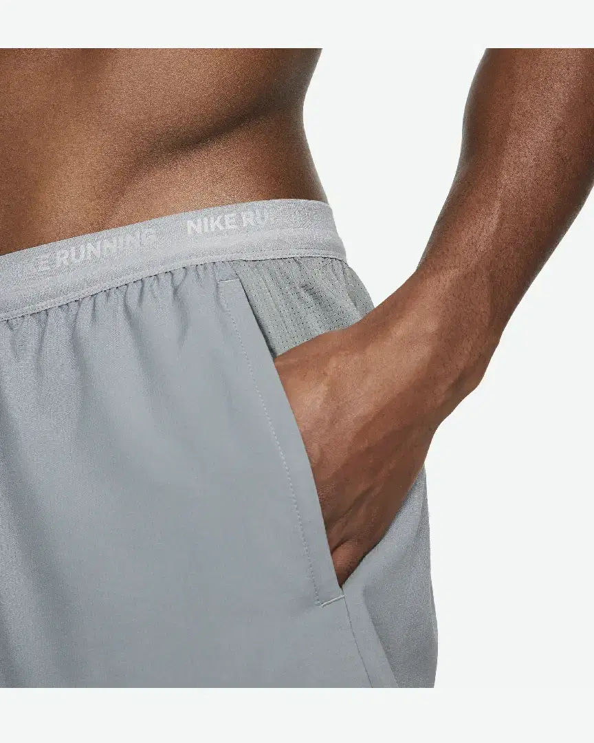 Short 2-En-1 18 Cm Dri-Fit Nike Stride M - DM4759-084 (3) au meilleur prix !