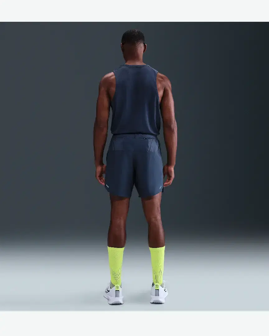 Short 2-En-1 18 Cm Dri-Fit Nike Stride M - DM4759-437 (3) au meilleur prix !